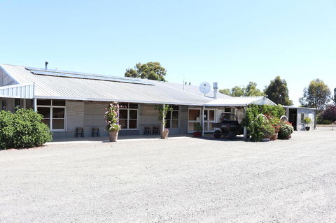 Kendenup Cottages And Lodge - Australia Accommodation 35