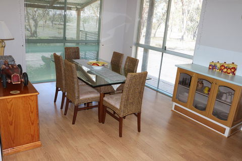 Kendenup Cottages And Lodge - Australia Accommodation 10