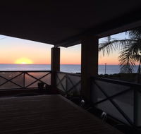 Surf views - Australia Accommodation