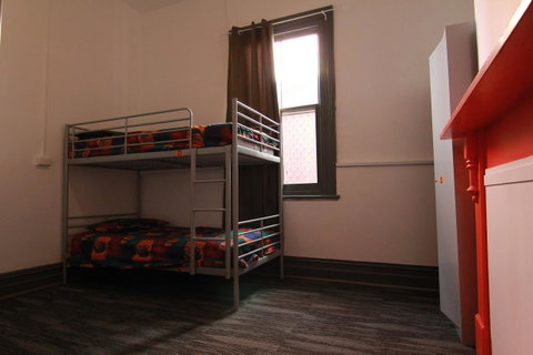 Haus Accommodation - Australia Accommodation 24