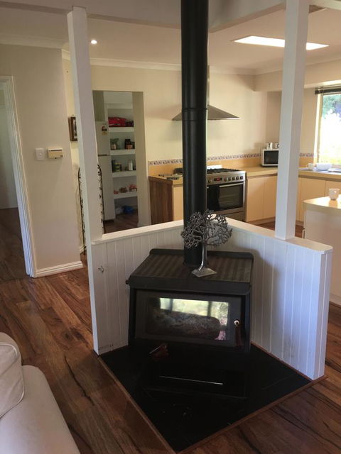 Tegwan's Nest Holiday Home - Australia Accommodation 26