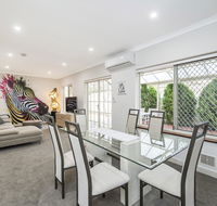 Luxury Federation Style Home - Sleeps 10 - Australia Accommodation