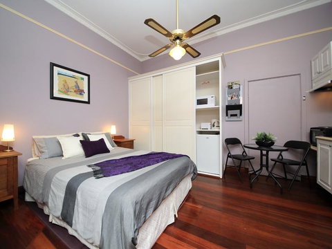 Dawson Accommodation - Australia Accommodation 0