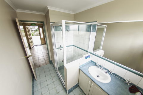 Esperance Foreshore Apartments - Australia Accommodation 37