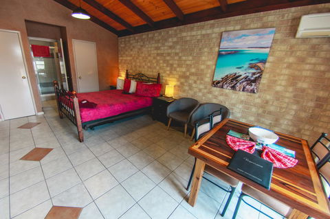 Esperance Foreshore Apartments - Australia Accommodation 4