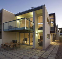 Alouarn Apartments - Australia Accommodation