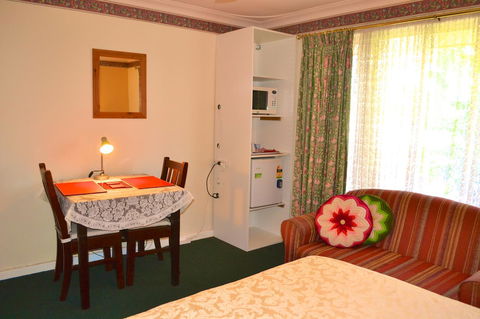 Palms Bed & Breakfast - Australia Accommodation 14