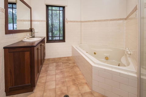 53 Martina Drive - Australia Accommodation 20