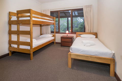 53 Martina Drive - Australia Accommodation 24