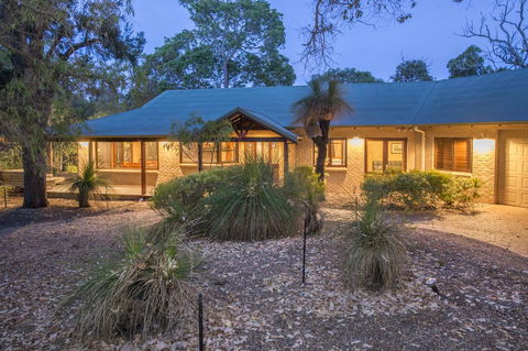 53 Martina Drive - Australia Accommodation 1