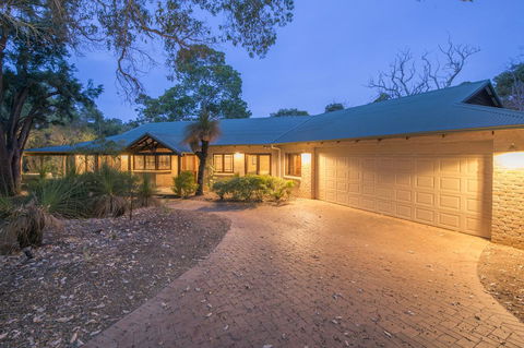 53 Martina Drive - Australia Accommodation 6