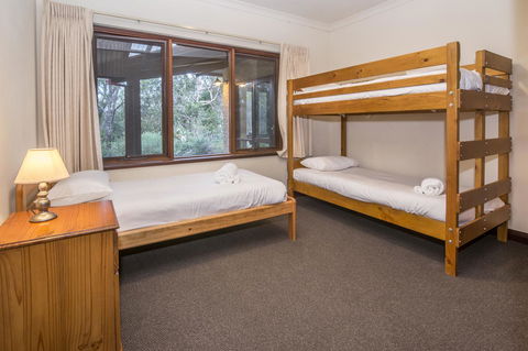 53 Martina Drive - Australia Accommodation 25