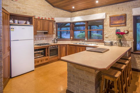 53 Martina Drive - Australia Accommodation 17