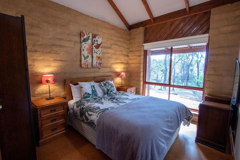 Denmark Forest Retreat - Australia Accommodation 12