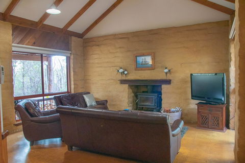 Denmark Forest Retreat - Australia Accommodation 22
