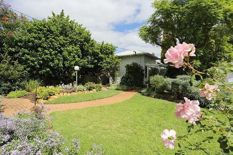 Jacaranda Guest House - Australia Accommodation 40