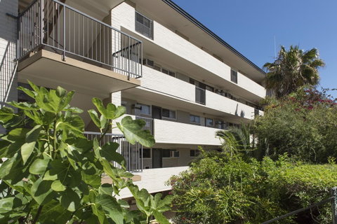 Studio 305 - Australia Accommodation 9