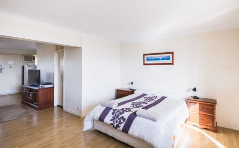 Studio 305 - Australia Accommodation 1