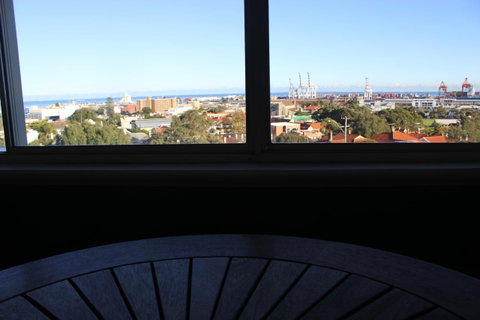 Studio 305 - Australia Accommodation 4