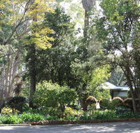 Two sisters Chalets - Australia Accommodation