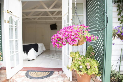 Rosebridge House Bed & Breakfast Adult Retreat - Australia Accommodation 8