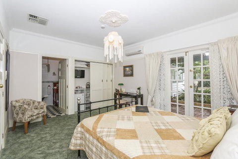 Rosebridge House Bed & Breakfast Adult Retreat - Australia Accommodation 13