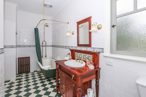 Rosebridge House Bed & Breakfast Adult Retreat - Australia Accommodation 15