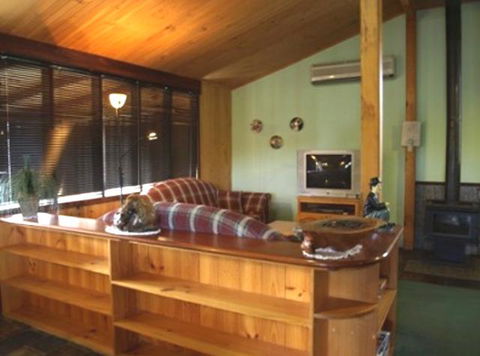 Pemberton Old Picture Theatre Holiday Apartments - Australia Accommodation 17