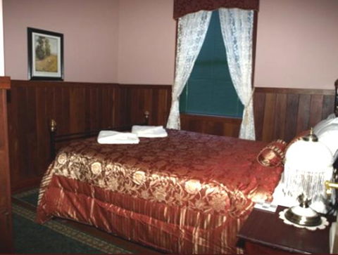 Pemberton Old Picture Theatre Holiday Apartments - Australia Accommodation 26