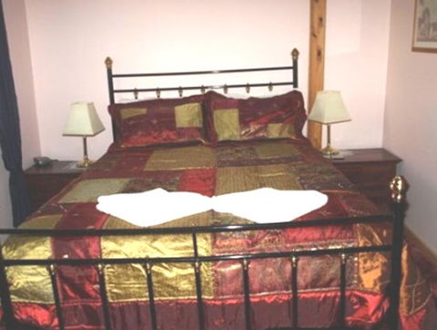Pemberton Old Picture Theatre Holiday Apartments - Australia Accommodation 14