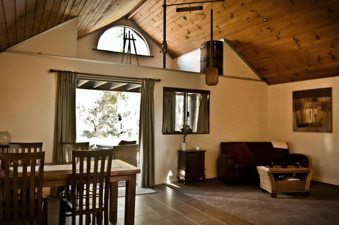 Scotsdale Valley Studios - Australia Accommodation 7