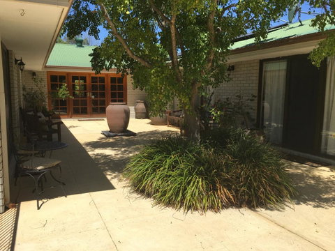 Nivalis Bed And Breakfast - Australia Accommodation 10