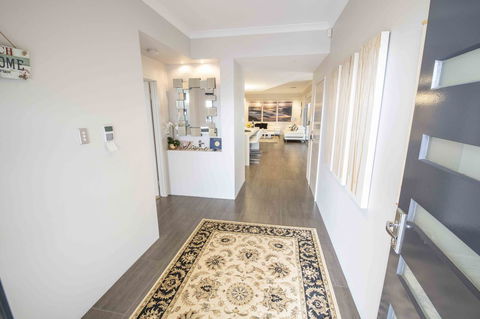 Magnificent Beach Retreat - Australia Accommodation 5