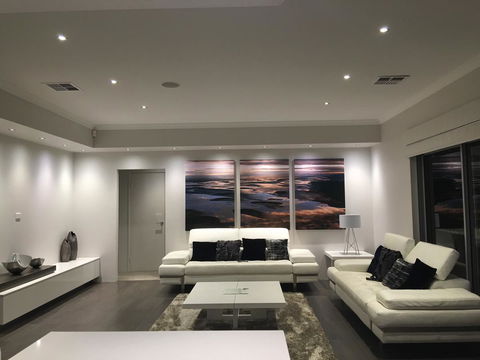 Magnificent Beach Retreat - Australia Accommodation 28