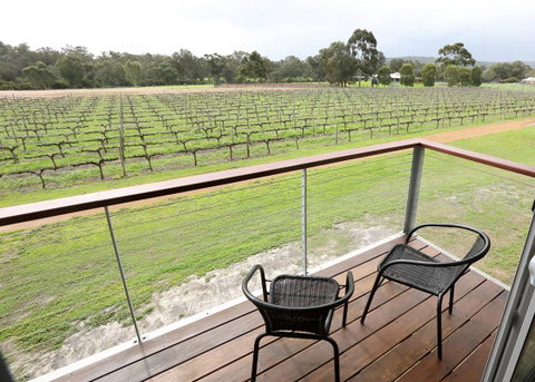 Lot113 Vineyard Accommodation - Australia Accommodation 6