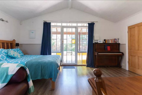 Laneway Studio, Heart Of Fremantle - Australia Accommodation 3