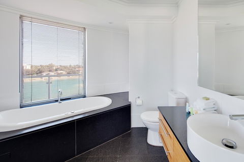Seashells Mandurah - Australia Accommodation 20