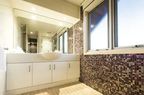 Arthouse - Australia Accommodation 24
