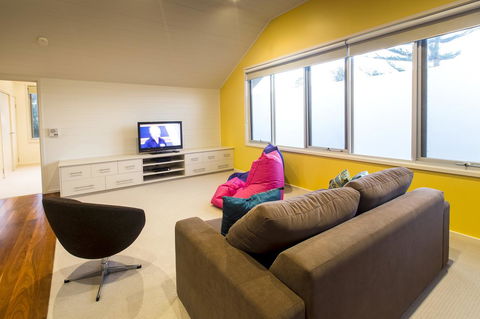Arthouse - Australia Accommodation 25