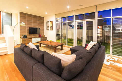 Arthouse - Australia Accommodation 8