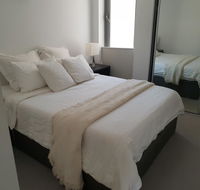 Modern Northbridge Apartment - Australia Accommodation