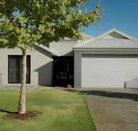 THE SANCTUARY LUXURY HOLIDAY HOME - Australia Accommodation