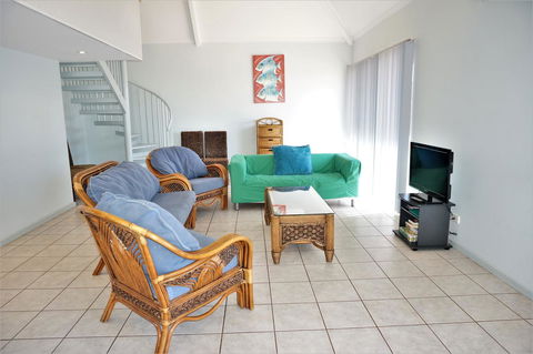 Osprey Holiday Village Unit 120 - Plenty Of Room For A Large Family - Australia Accommodation 3