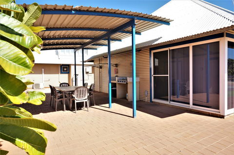 Osprey Holiday Village Unit 120 - Plenty Of Room For A Large Family - Australia Accommodation 16