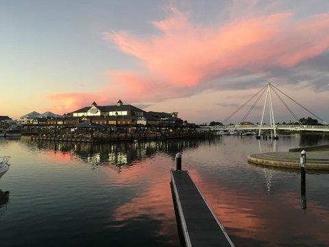Mandurah Ocean Marina Chalets - Australia Accommodation 3