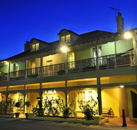 Clifton Motel  Grittleton Lodge - Australia Accommodation