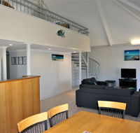 Osprey Holiday Village Unit 108 - Ideal apartment for a family of 6 - Australia Accommodation