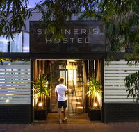 Spinners Hostel - Australia Accommodation