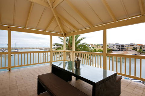 The Marina Hotel - Mindarie - Australia Accommodation 7