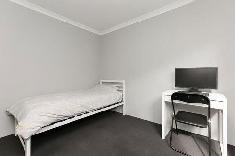 Perth Comfy Stays - Australia Accommodation 34